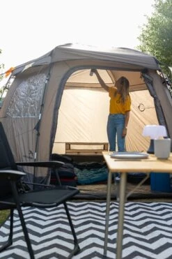 Easy Camp Moonlight Yurt 6 Familietent - 6 Persoons -Outdoor Camping Winkel easy camp moonlight yurt 6 familietent 9